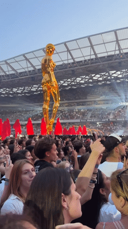 Packed stadium concert in Nice with striking theatrical stage production