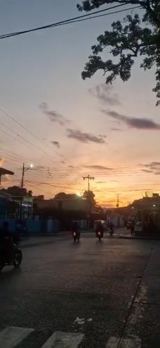 Sunset documented in Tinaquillo, Venezuela residential area