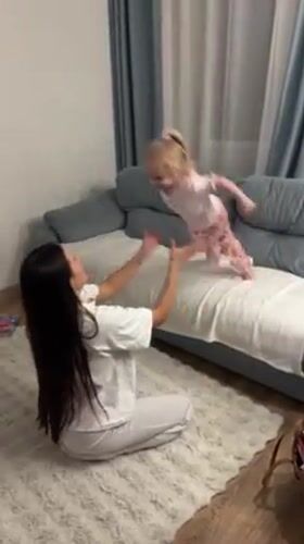 Family moments captured across Odintsovo homes during evening hours