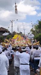 Traditional Balinese procession moves through Kerambitan streets