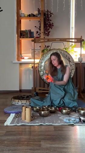 Sound healing session documented in Abakan, Russia