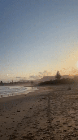 Clear morning conditions recorded at Bulli Beach, Australia