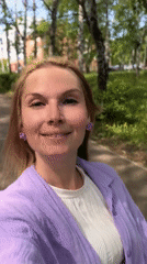 Woman takes morning selfies in Sterlitamak park