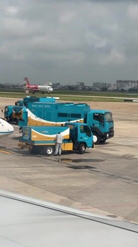 On the ground and in the air at Tan Son Nhat