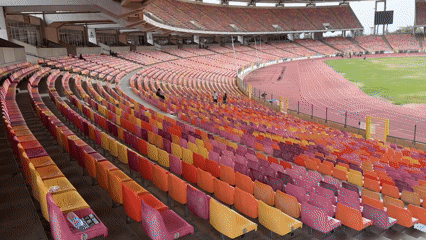 Stadium scenes and recreational activities captured by witnesses