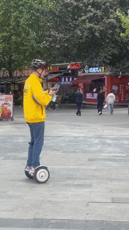 Early morning personal transport activity observed across Chongqing