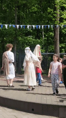 Spring morning scenes documented across Khimki parks and streets