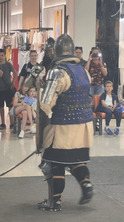 Medieval sword fights, fitness demos draw crowds at Russian mall