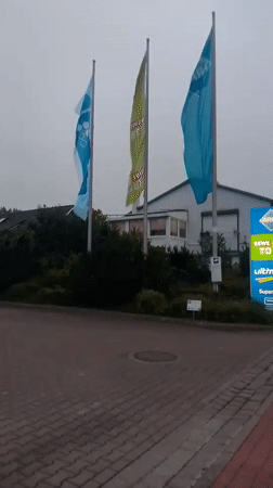 Street-level snapshots from a quiet morning in Wedel