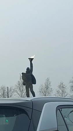 Lit torch statue observed in Nizhnevartovsk, Russia
