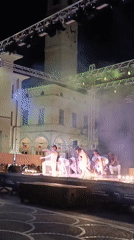 Dance performance lights up Viadana's town square on a summer night