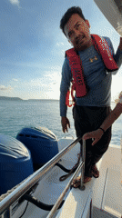 Tourists enjoy luxury boat tour around Nusa Penida waters