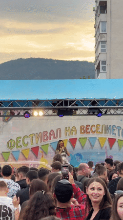Outdoor music festival draws crowds in Shumen, Bulgaria