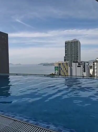 Rooftop pools, beach time, and souvenir shopping in Nha Trang