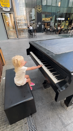 Toddler's afternoon in Tel Aviv: piano, splash pad, café.