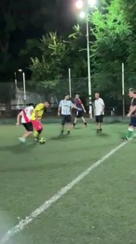 Late-night recreational sports activities documented in Wilde, Argentina