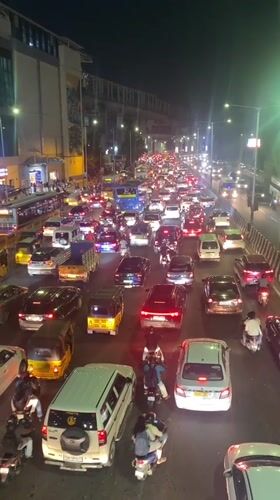 Heavy traffic, metro activity observed in Chennai cantonment area
