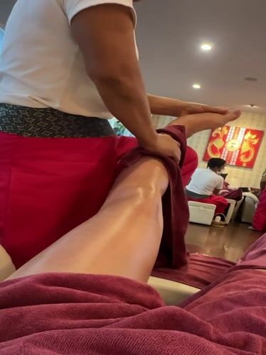 Foot massage session documented at Pattaya spa facility