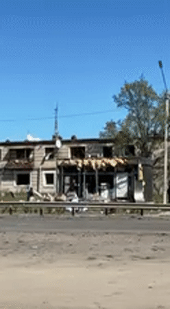War damage cleanup documented in Vysokyi Ukraine