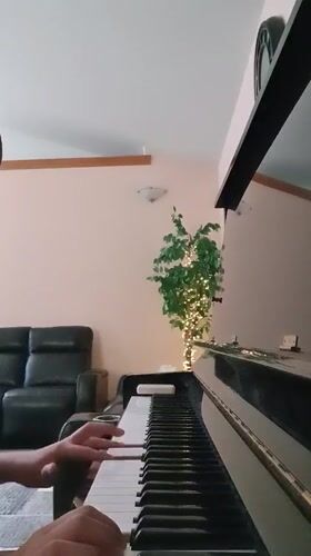 A cozy Woodburn home, piano playing and pasta on the stove