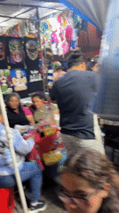 Early morning street market draws crowds in Puebla