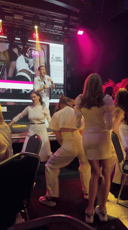 Women share cocktails and selfies at Riga bar