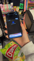 Contactless iPhone payment observed at Kiel store checkout