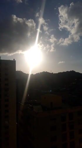 Evening life documented across Caracas neighborhoods and homes