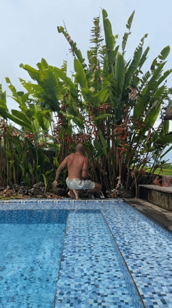 Man spotted working, relaxing at outdoor resort in General Luna