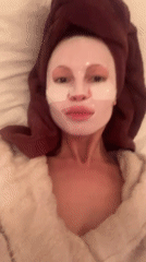 Woman documents self-care routine across UK locations Saturday afternoon