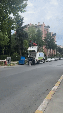 Morning life documented across Esenyurt residential district