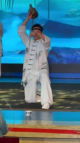 Traditional tea ceremony performance staged in Yuzhong District