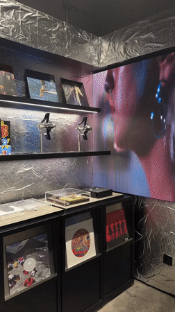 Modern retail space with crinkled surfaces documented in Tianhe District