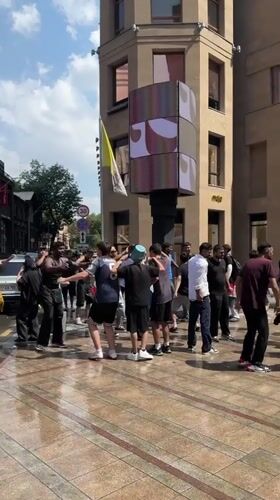 Street water fight breaks out in central Yerevan