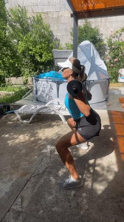 Outdoor strength training session documented in Baranovka, Russia
