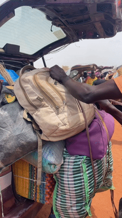 Car loading activity observed in Markurdi Nigeria market area