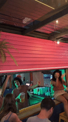 Busy São Paulo bar serves shots to crowds