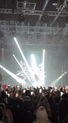 Indoor concert draws packed crowd in Moscow