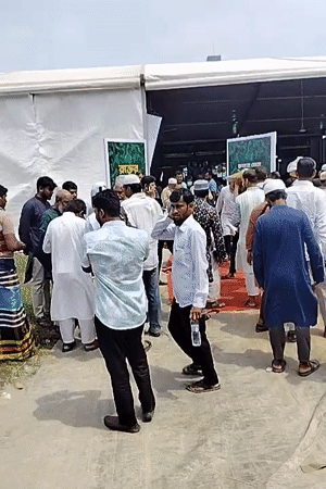 Islamic convention draws hundreds to tented venue in Dhaka