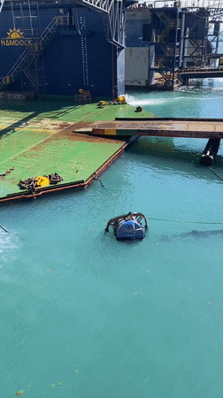 Robotic device, floating dock observed at Walvis Bay harbor