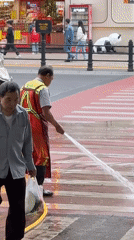 Early morning street life documented in Yuzhong District