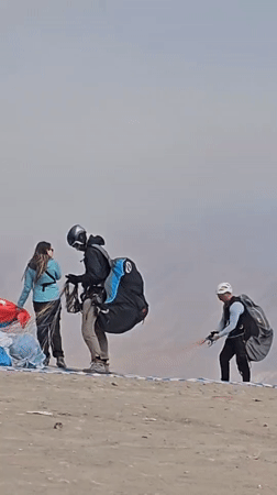 Paragliding activities observed in Alto Hospicio, Chile mountains