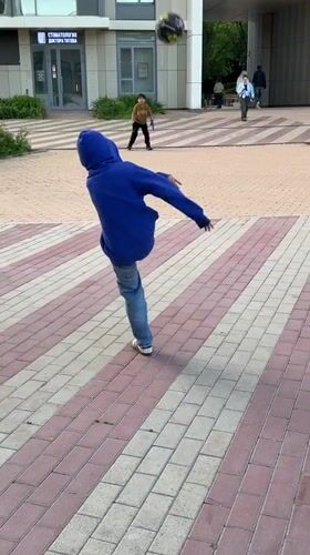 Afternoon in a Moscow courtyard: soccer, a dog, everyday life