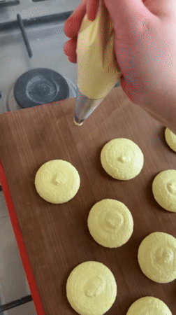 Tel Aviv baker crafts colorful macarons in afternoon session