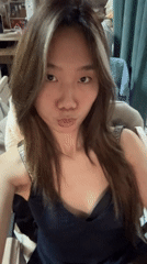 Woman takes series of selfies in Nan'an District apartment