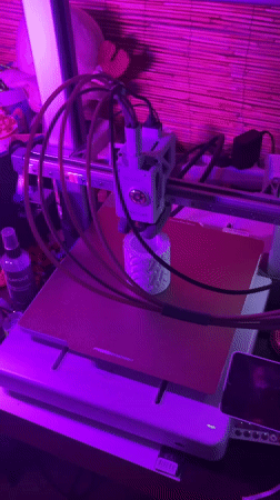 3D printing and colorful decor at a Moscow indoor setup