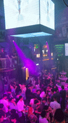 Seoul nightclub packed with young adults during evening hours