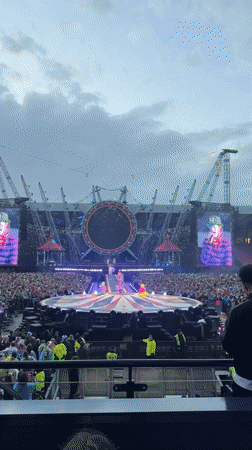 Major outdoor concert draws crowds to Glasgow's Hampden Park