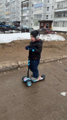 Morning slice-of-life moments captured across Chaikovsky, Russia