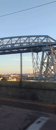 Vehicle captures steel bridge footage in Buenos Aires